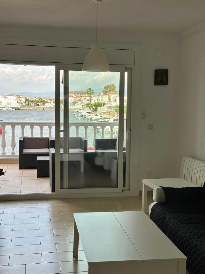 Apartamento En El Canal De Empuriabrava II Apartment Exterior photo